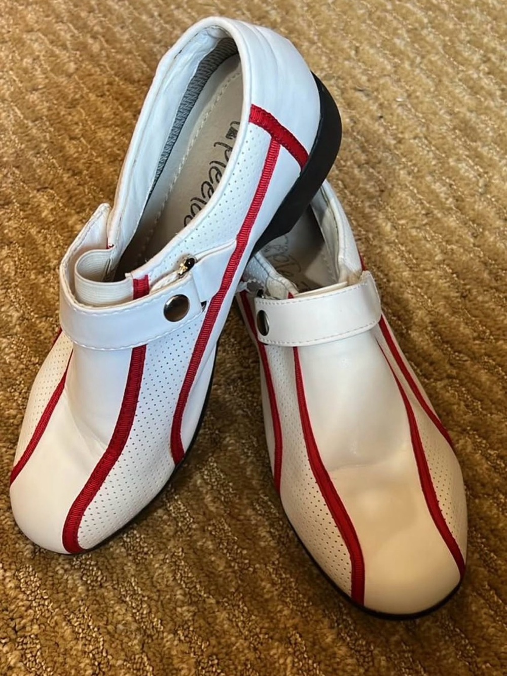 Tip Tee Toe Women's
Golf Shoes Sz 8